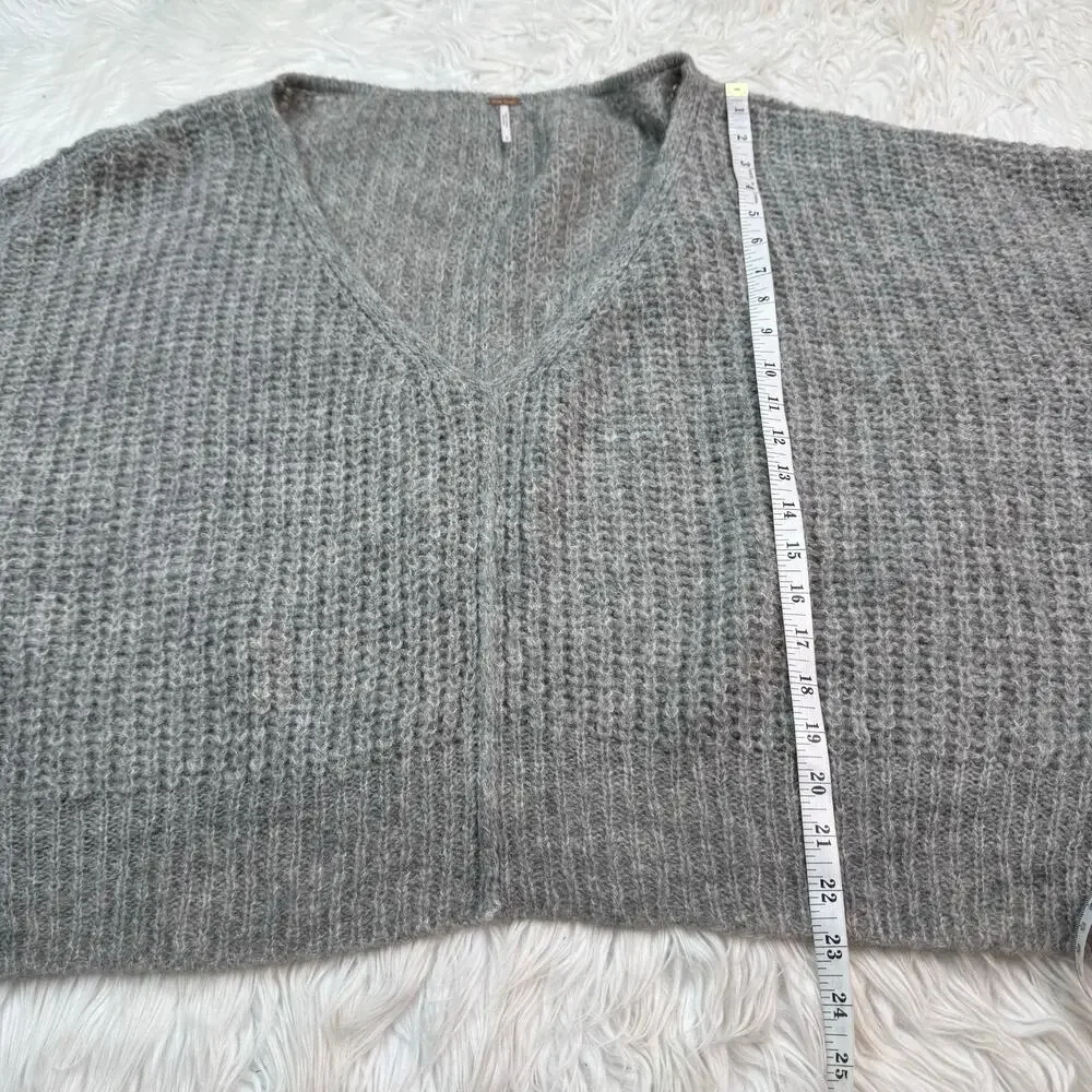 Free People Women's Moonbeam V‎ Alpaca Blend Knit Oversize Sweater Gray Size S